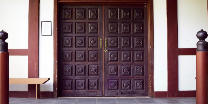 História das Portas: Por que as portas são como são?