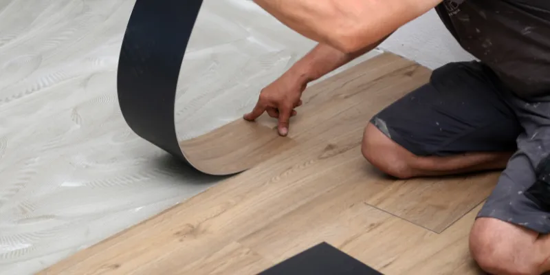 Piso vinílico, laminado ou cerâmica: qual vale mais a pena?