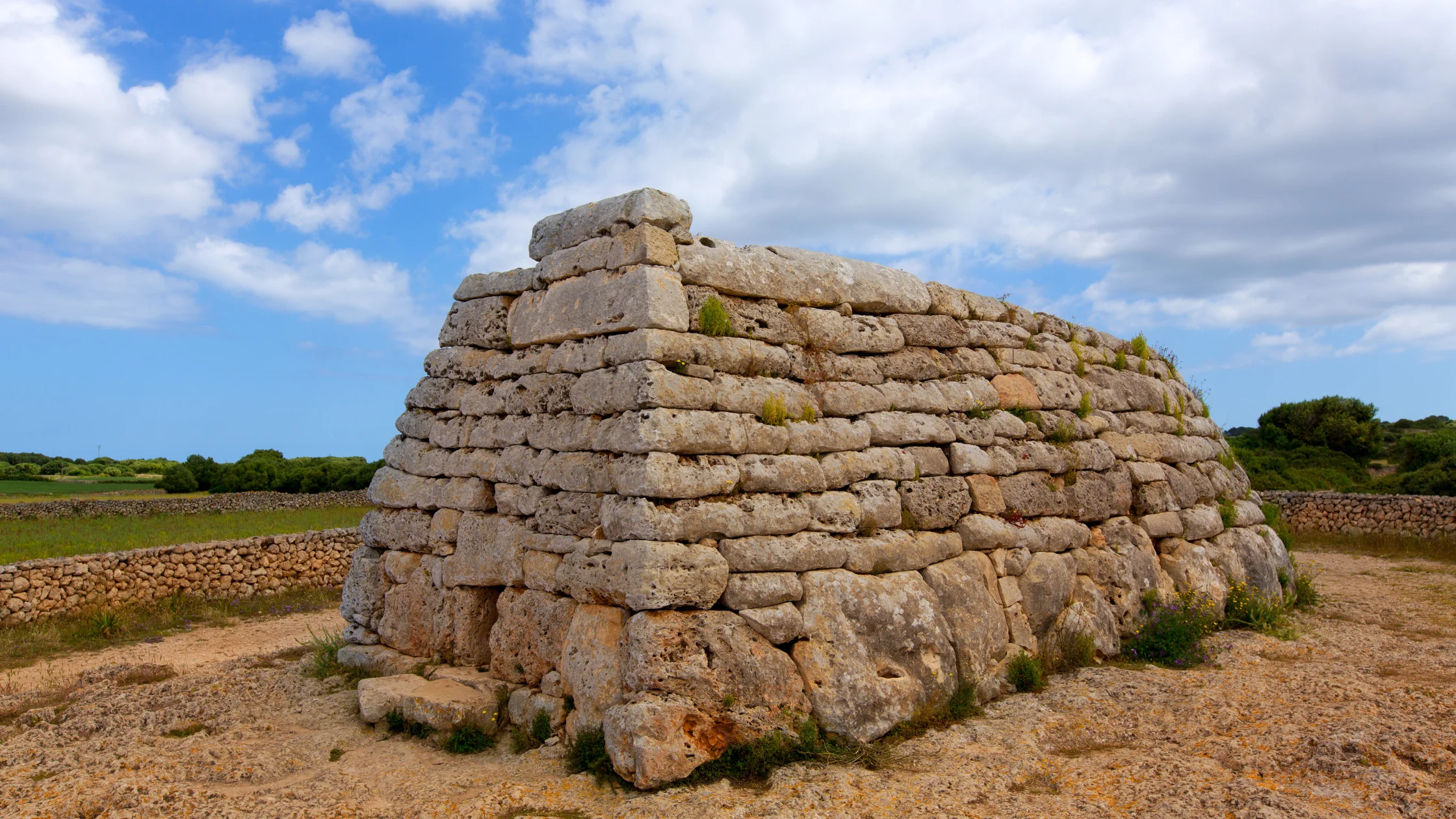 Construções megalíticas